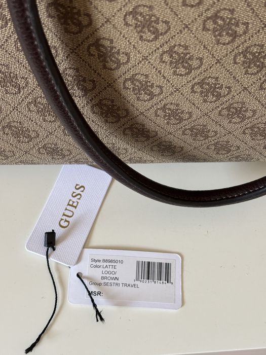 Guess travel bag logo