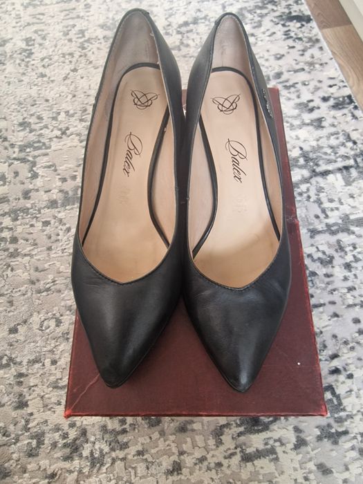 Продаются женские туфли