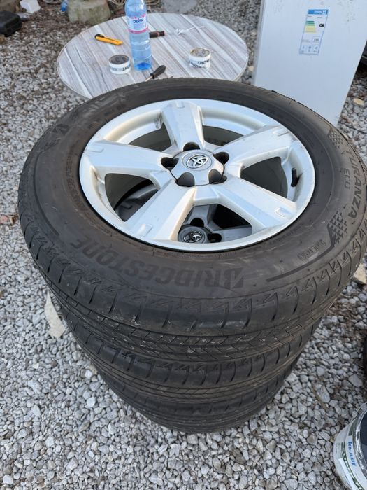 Джанти Toyota за SUV R17