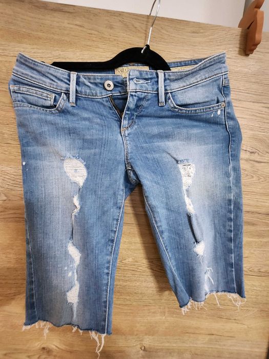 Разпродажба на  дънки Dsquared, Calvin Klein, Guess, Naf naf