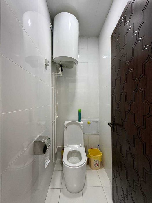 restaurant qulayliklari hamda jixozlari bilan birga sotiladi #a515