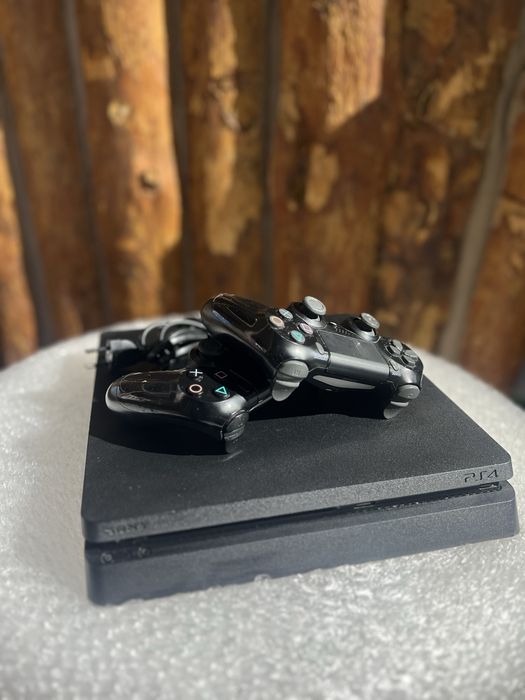 PlayStation 4 2 геймпад
