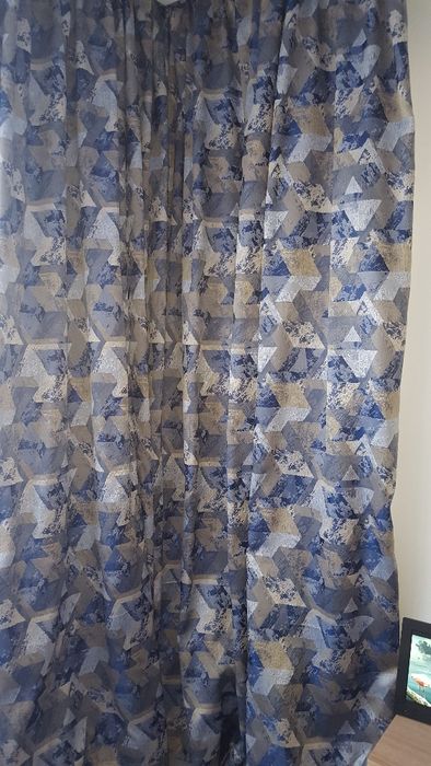 Нови стилни плътни завеси