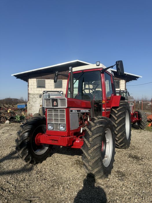 Vand sau schimb Case International 856 XL cu turbo