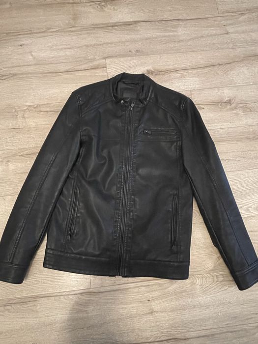 Vand Geaca din piele ecologica noua