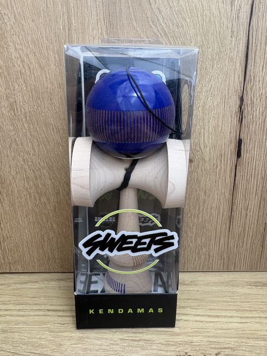 Sweets kendama Broken Bones Ultra Navy, Broken Shape