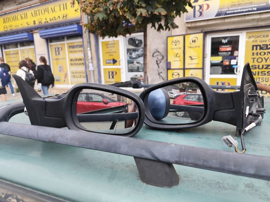 Огледала за Nissan Micra k12 от 2003 нагоре електрисити се