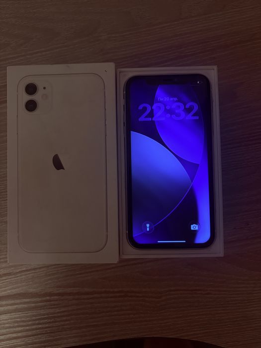 Айфон 11 с каробкой