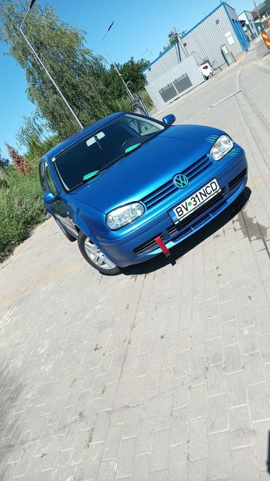 VOLKSWAGEN Golf 2000 — imagine 3