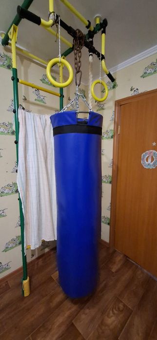 Продам боксерскую грушу(новая)