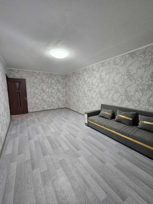 продам 2 ком Квартиру РН Азии