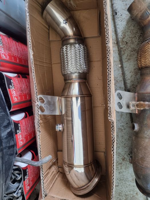 Даунпайп downpipe на b58