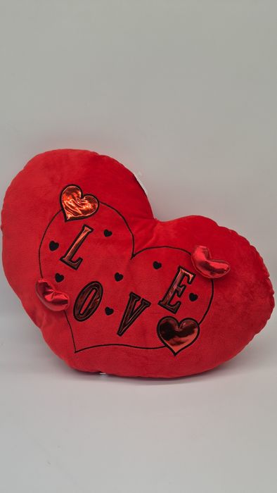 Inima de plus cu mesaj