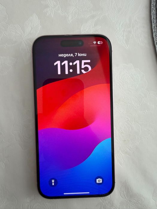 iPhone 15 Pink 128 GB – работи перфектно, с кутия и подарък кейсове