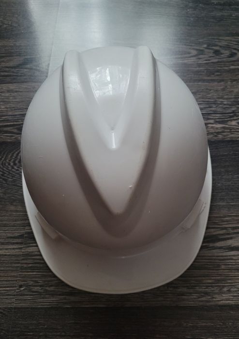 Продам Каска 1000 тг