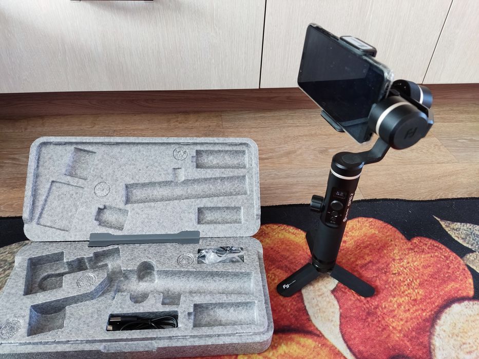 Стабилизатор трёхосевой