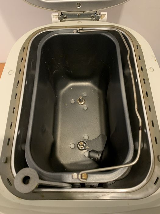 Продам хлебопечь МоuIinex