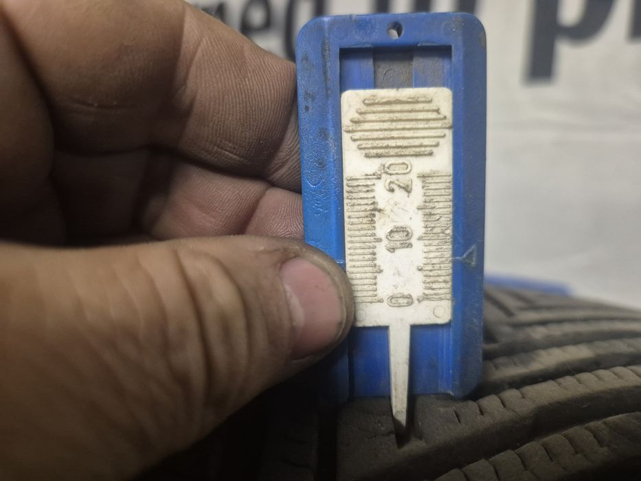 Vand anvelope iarna 215 65 r17