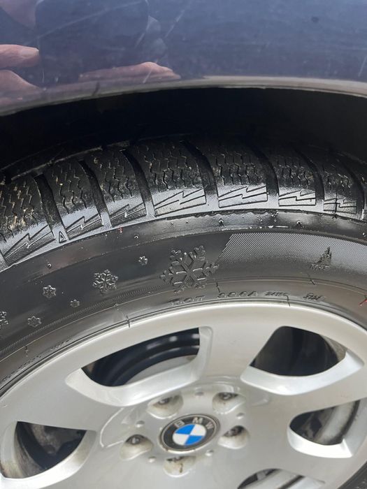 Vand 4 jante aliaj originale bmw cu cauciucuri de iarna