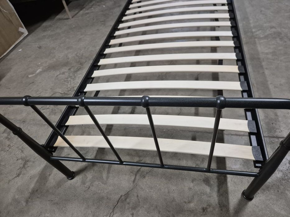 Единично метално легло Kave Home