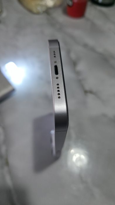 Телефон Iphone 14