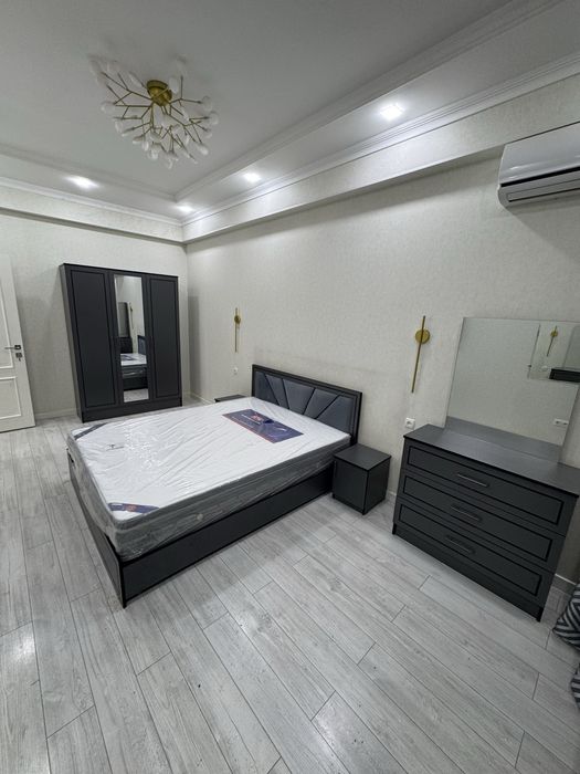 Сдаётся в аренду просторная 5-комнатная кв в жк Zarafshon на Юнусабаде