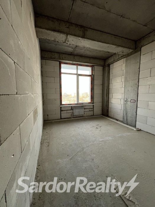 Продается 2 комнатная квартира ЖК Manhattan, коробка, парк Тельмана