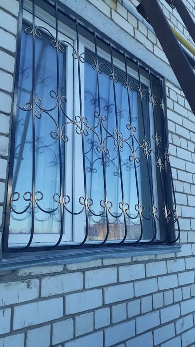 Решотки на окна.