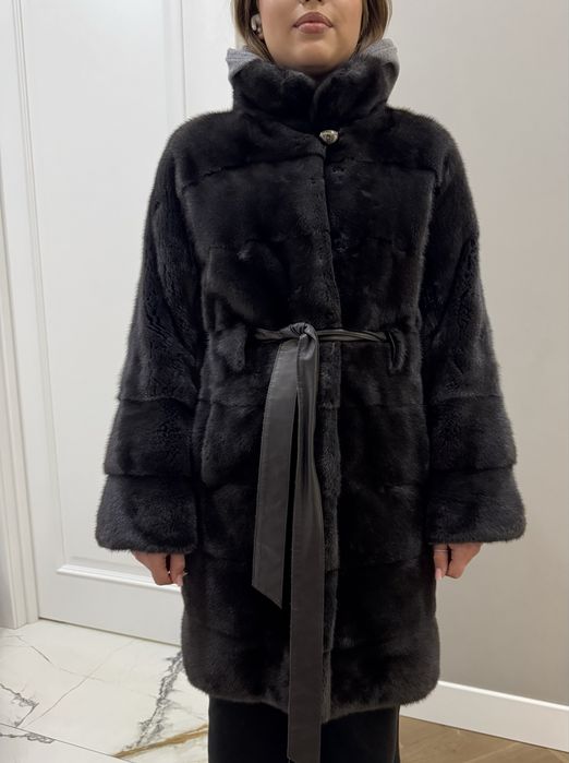 Продаю норковую шубу