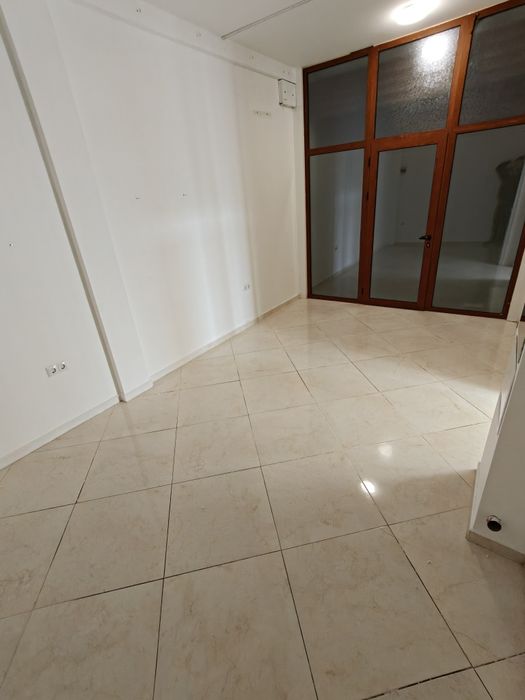 Търговско помещение на главната