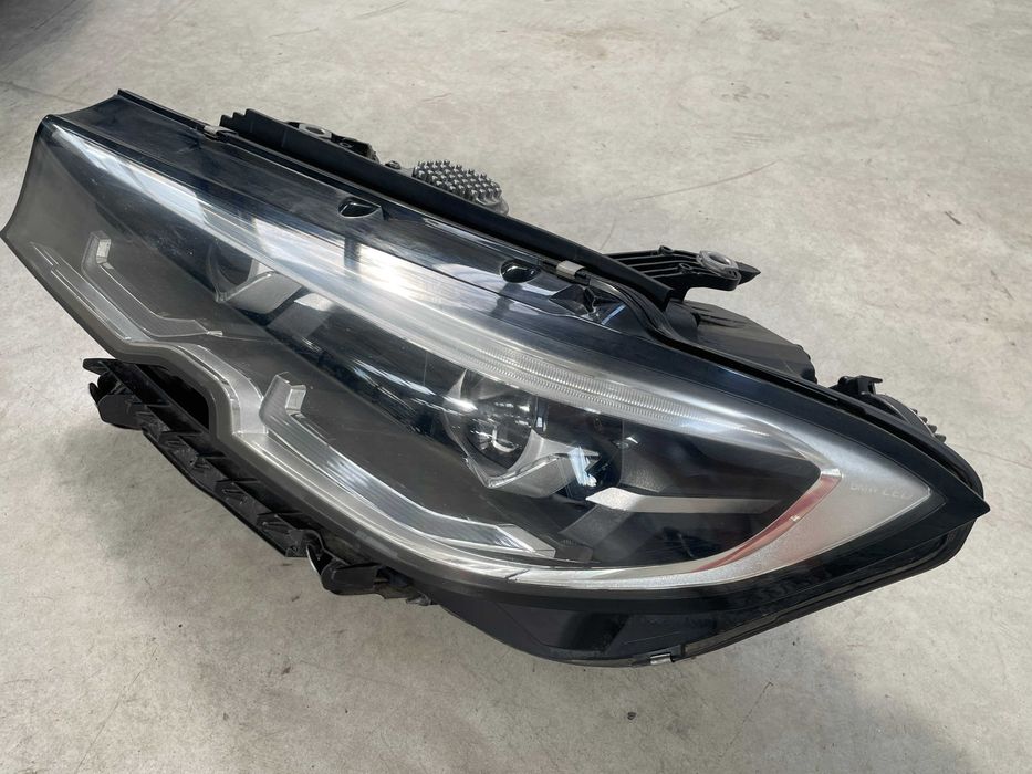 Far stanga led Bmw seria 3 G20 - G21 cod 9481701