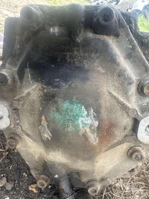 Диференциал за мерцедес 2.2 116 к.с