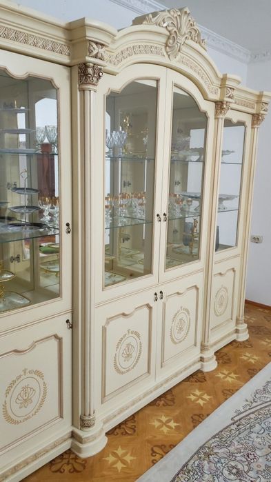 Сервант сатылады