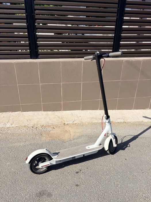 Trotineta electrica Xiaomi Mi M365