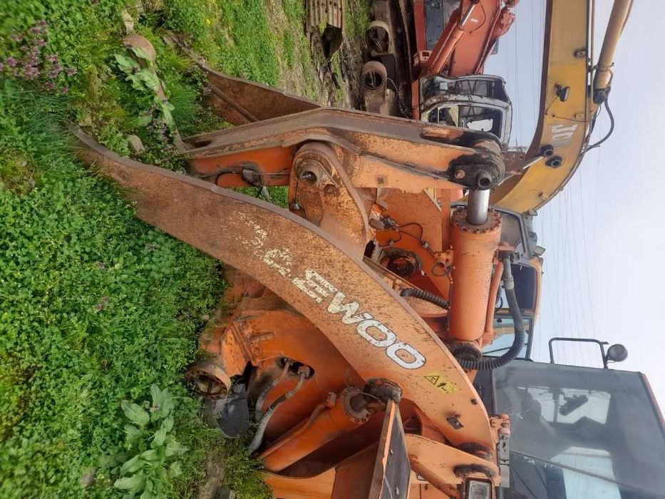 Brat incarcator frontal  vola Daewoo MG400