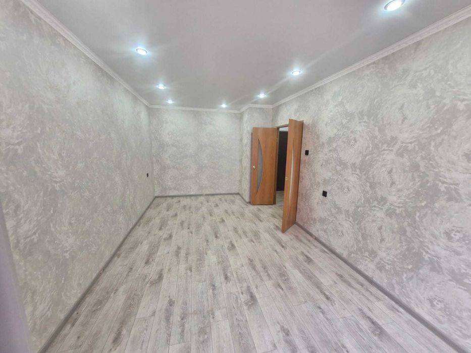 продается 1 комн кв р-н Самал