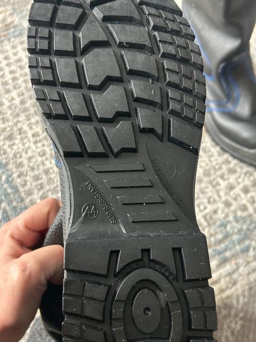 Продаю рабочие сапоги