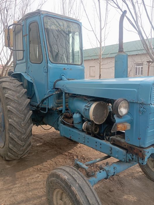 T.28.traktor sotiladi