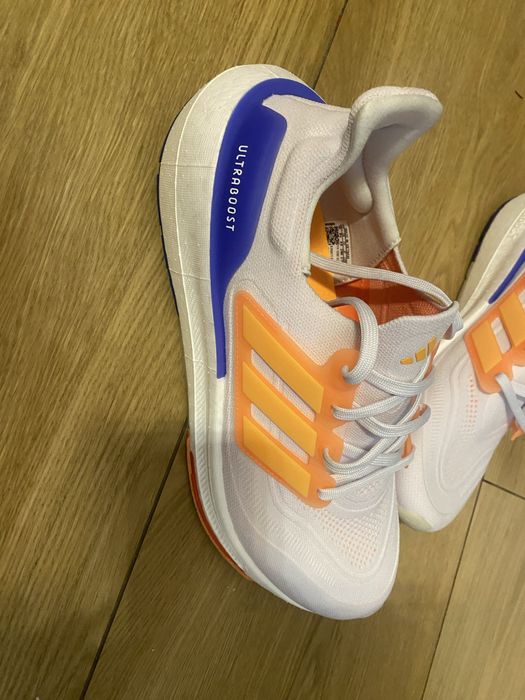 Кроссовки Adidas Ultraboost