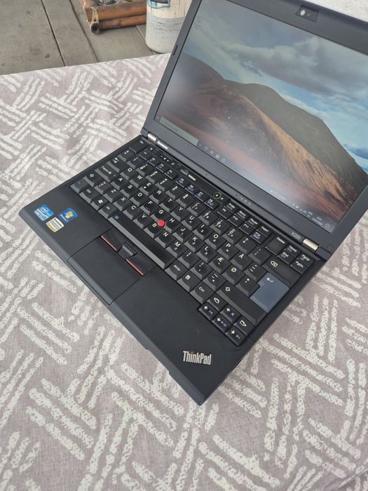 Laptop Lenovo i7 ssd