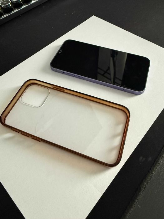 iPhone 12 128GB Purple, stare foarte bună, husă și încărcător incluse