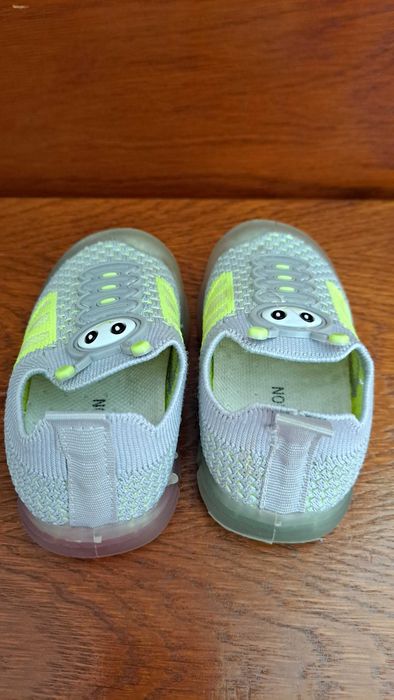 Pantofi gri bebe