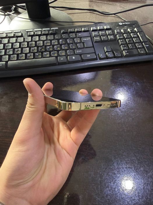 Iphone 13proʻ 128gb