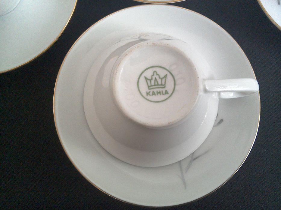 Servici/set cești cafea, porțelan fin Kahla: 6 cești + 6 f. - 100 ml.