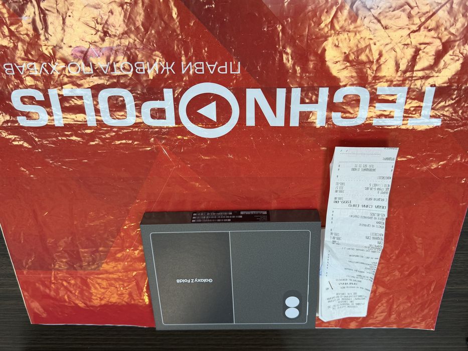 !!! KATO НОВ 256GB Samsung Z Fold 8 Гаранция Technopolis 2028 Graphite