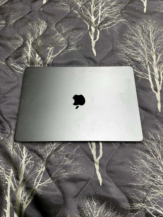 Лаптоп Apple - MacBook Air