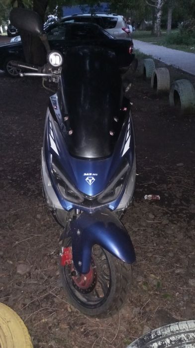 Продам скутер Maxi
