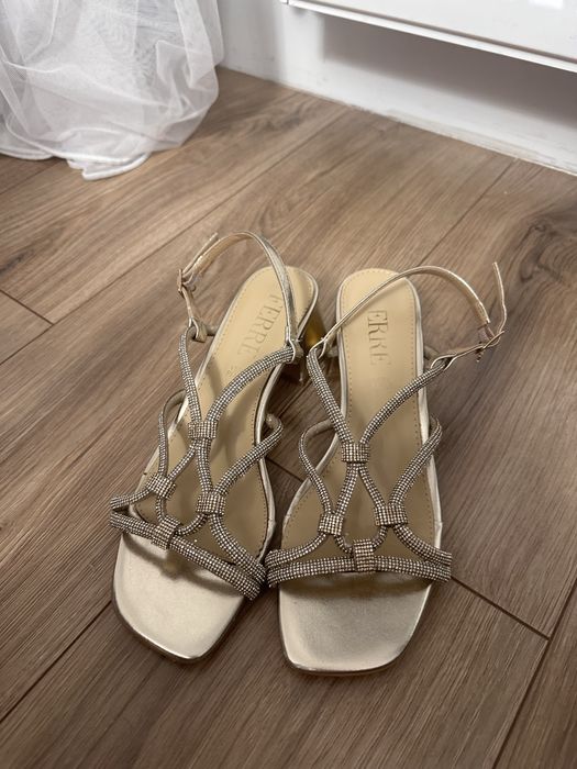 Босоножки 38 золотые