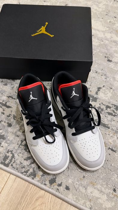 Джорданы 1 low