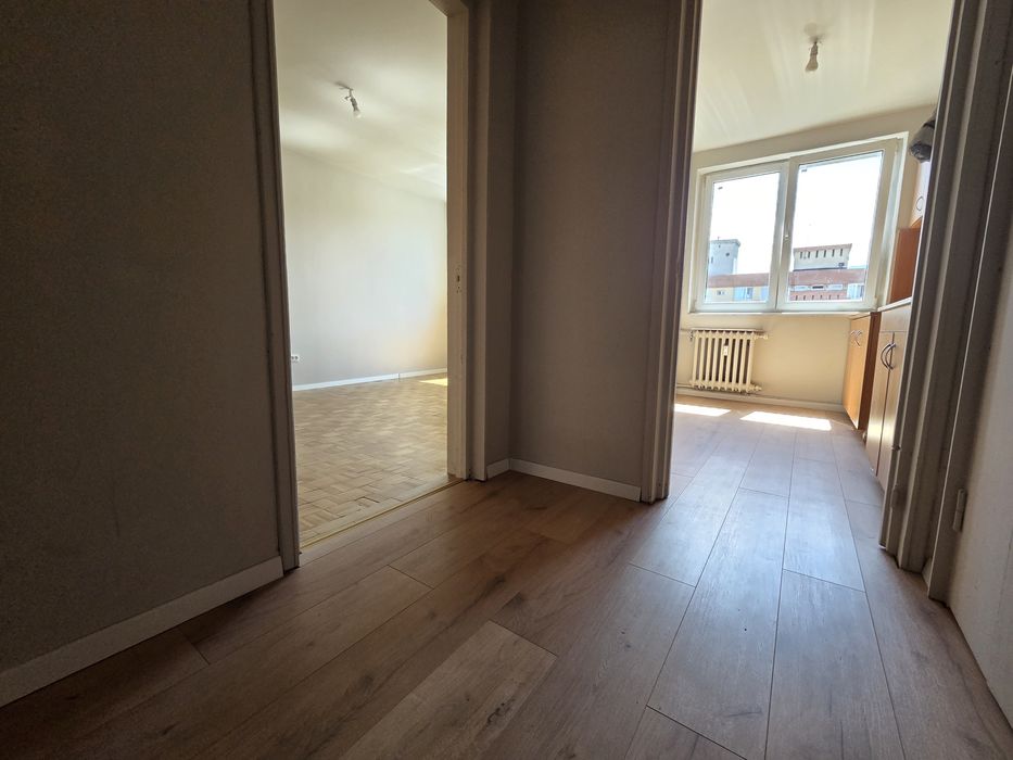 Vând apartament centrul civic, Victoriei, gara, școala 19, 7/8 lift nou